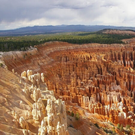 Inspiration Point. Image Credit: Scott Catron via Wikimedia Commons.